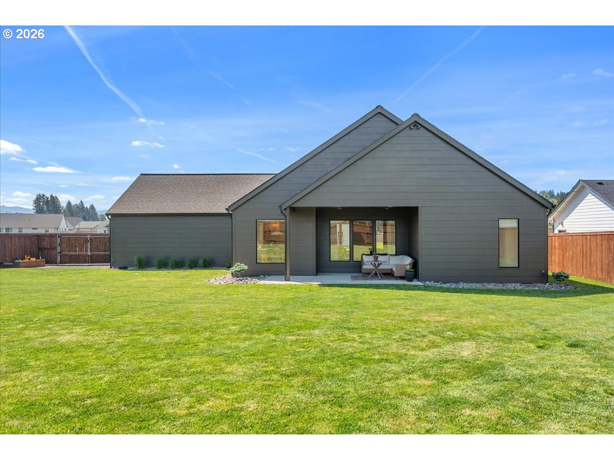 106 W MCDOWELL CT