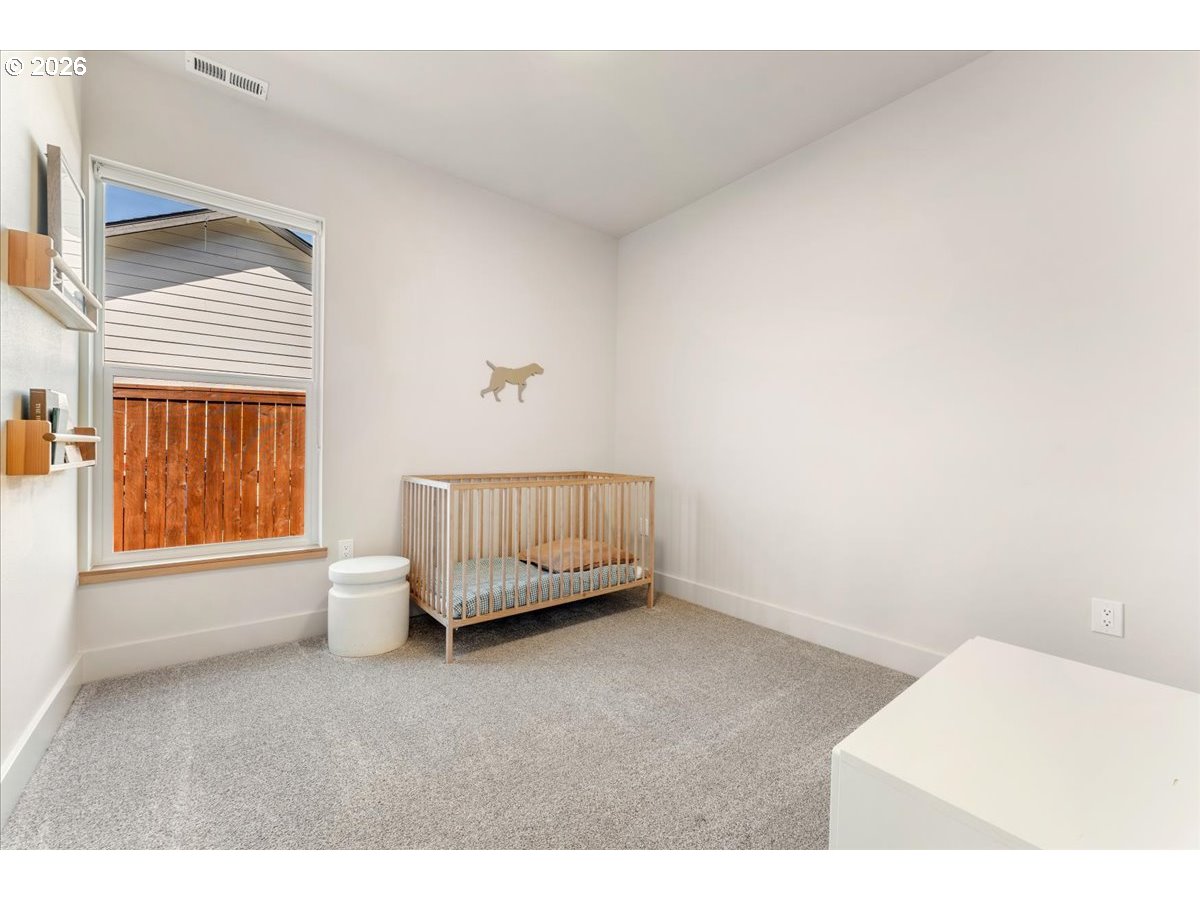 106 W MCDOWELL CT