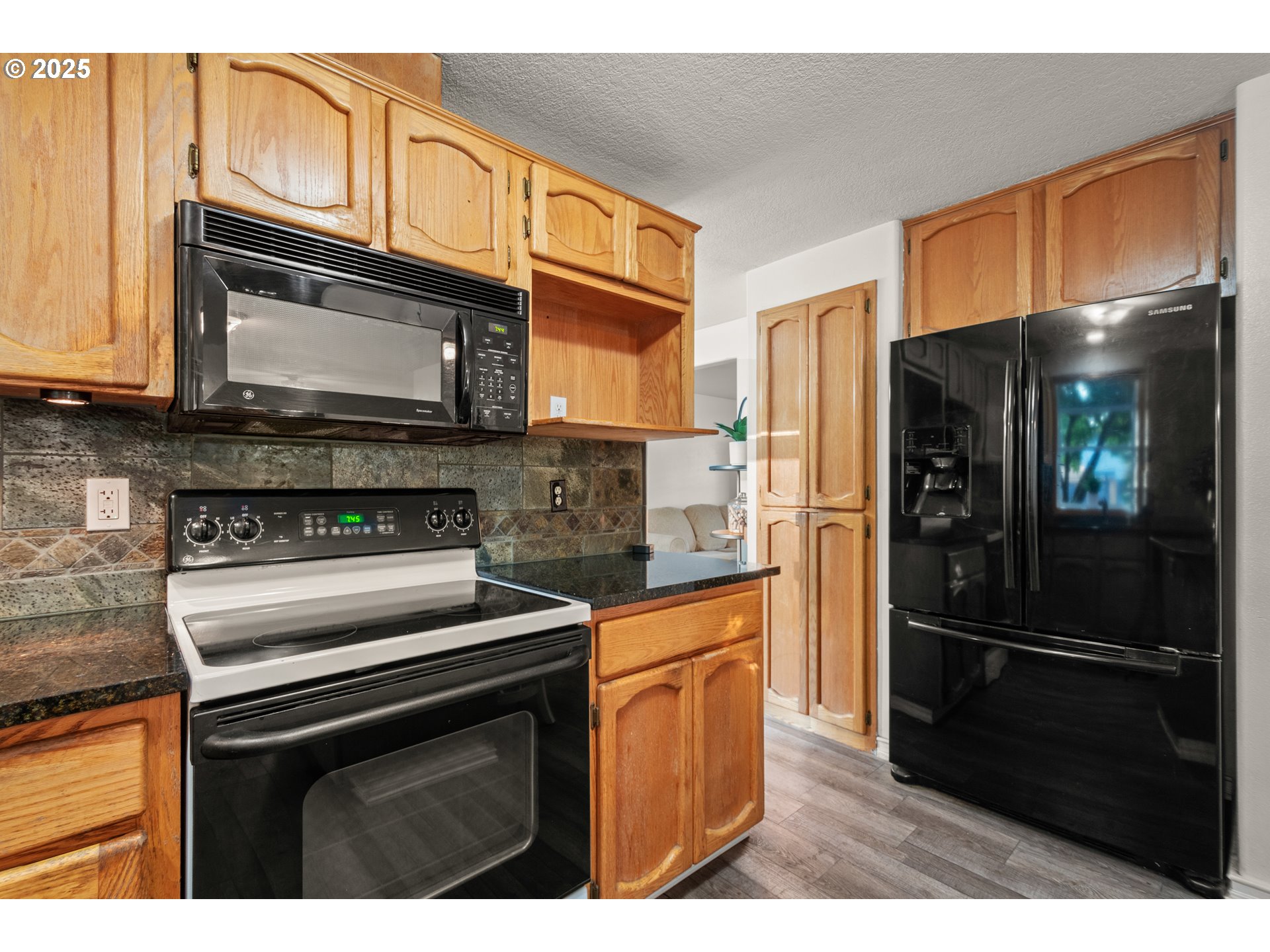 1404 NW 2ND AVE