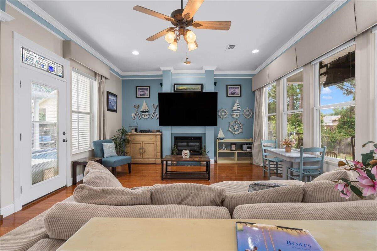 1624 Llani Lane