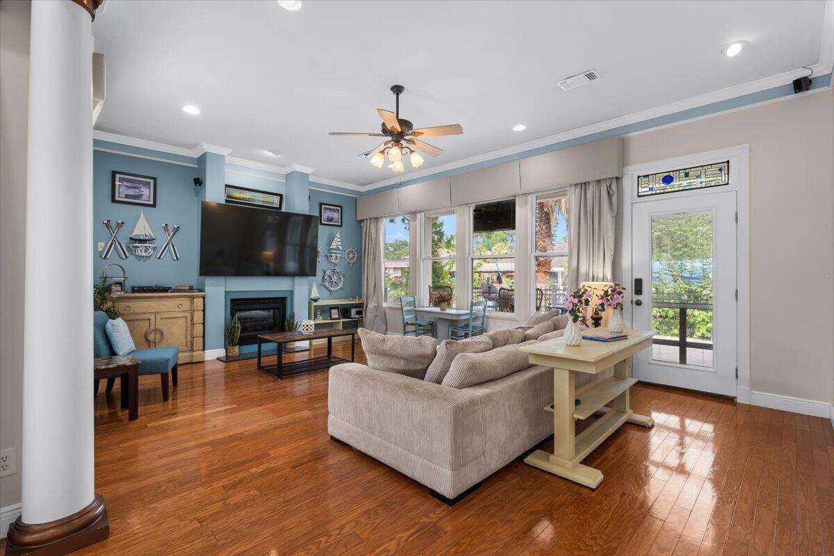 1624 Llani Lane