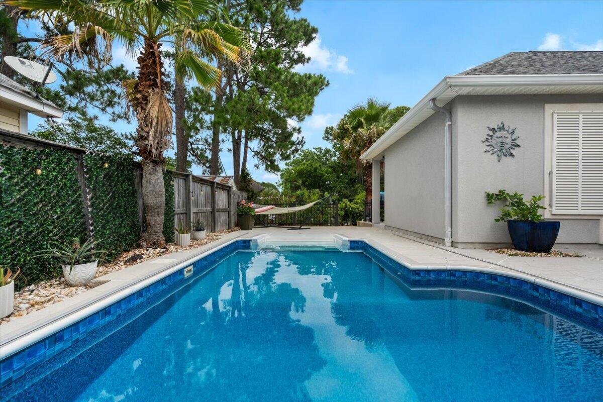 1624 Llani Lane