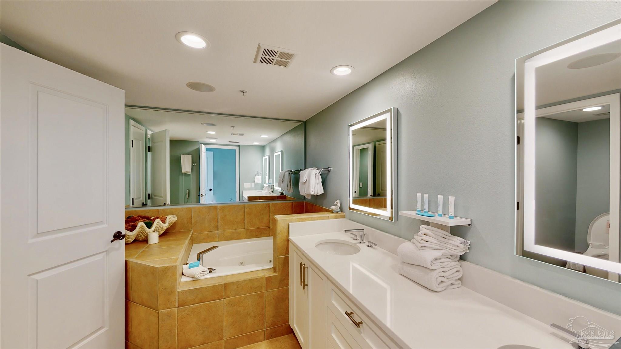 4 Portofino Dr # 1904