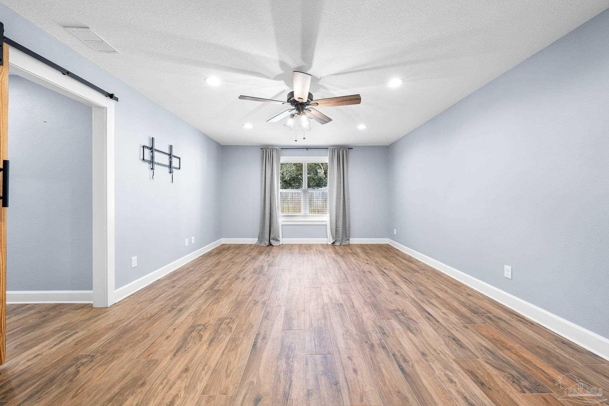 2804 Whisper Pine Dr