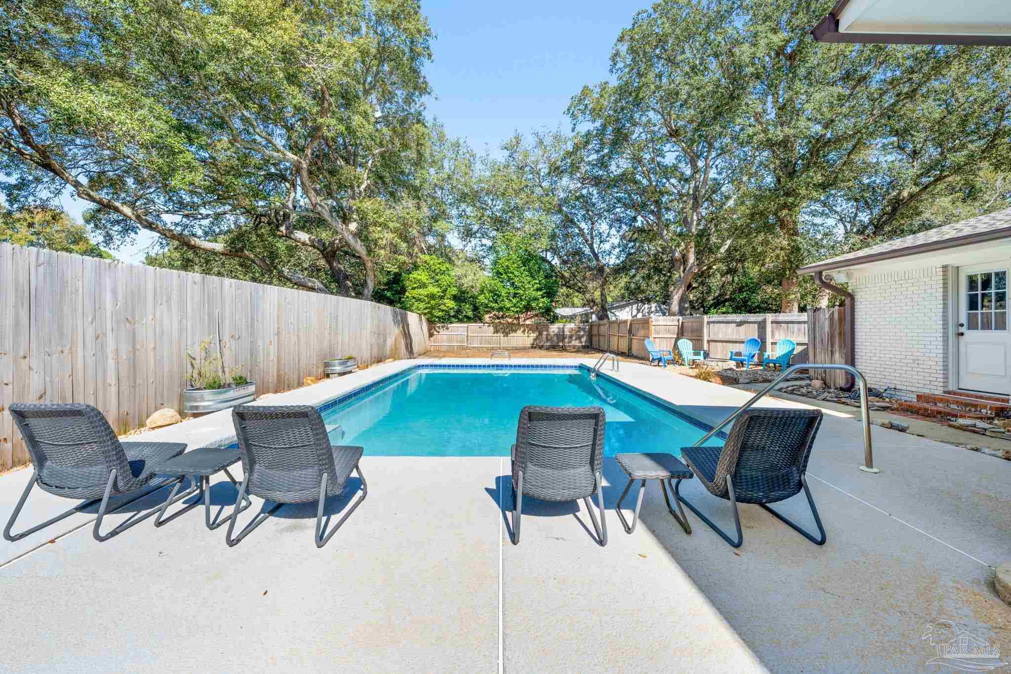 2804 Whisper Pine Dr