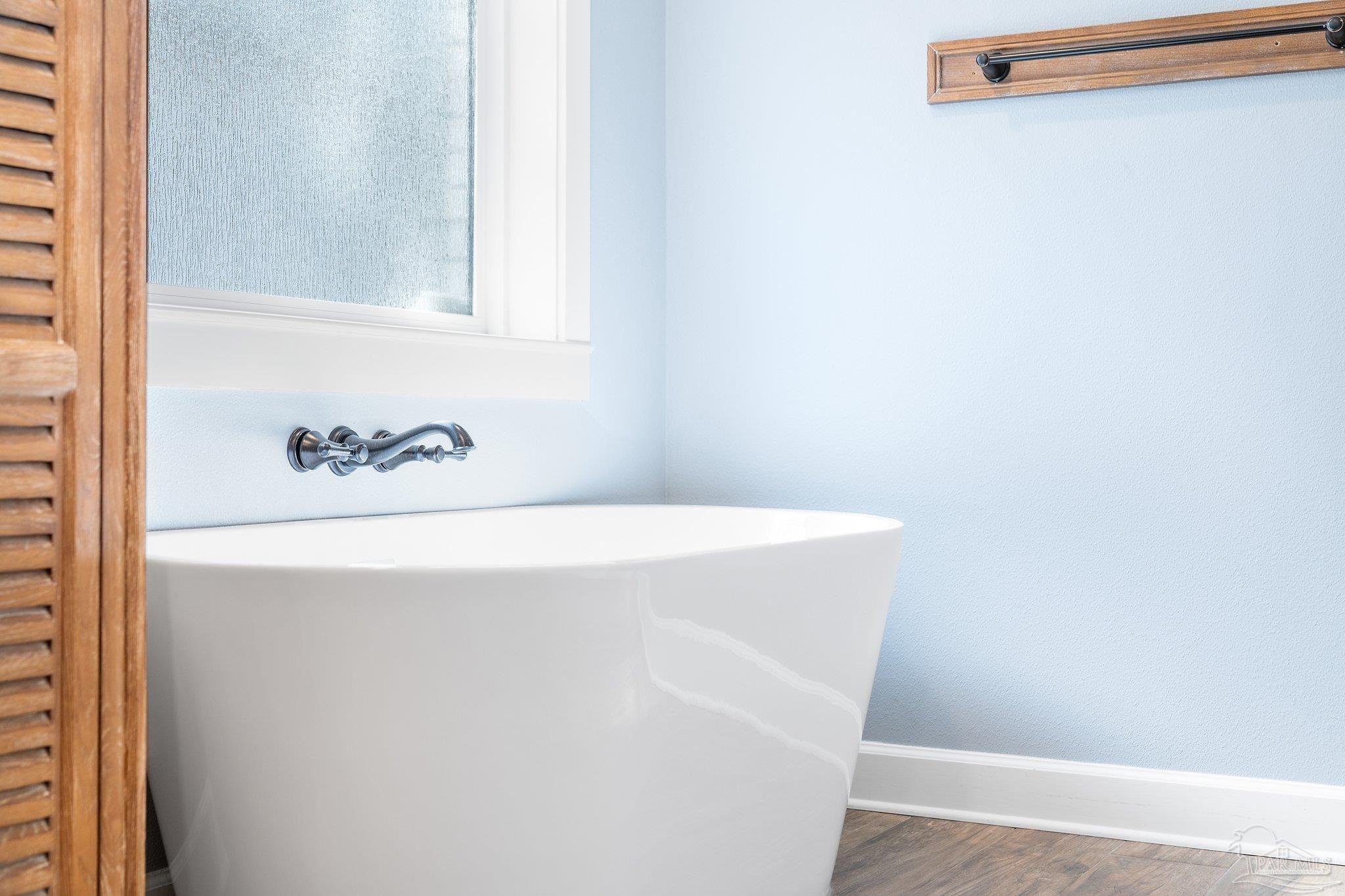 2804 Whisper Pine Dr