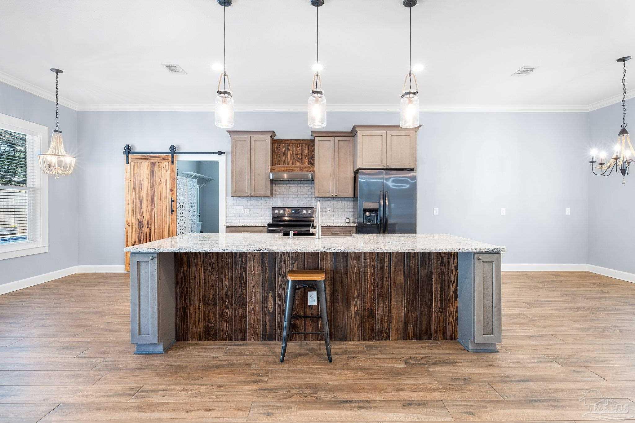 2804 Whisper Pine Dr