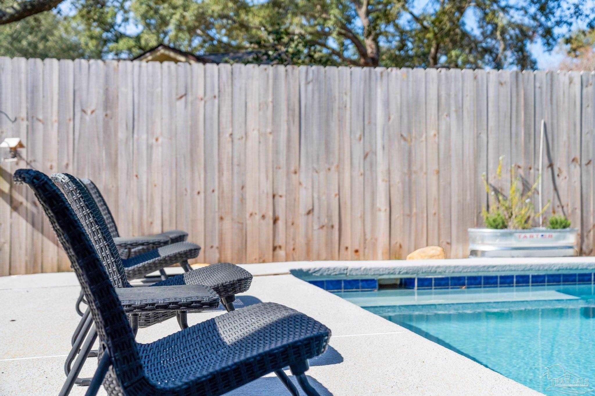 2804 Whisper Pine Dr