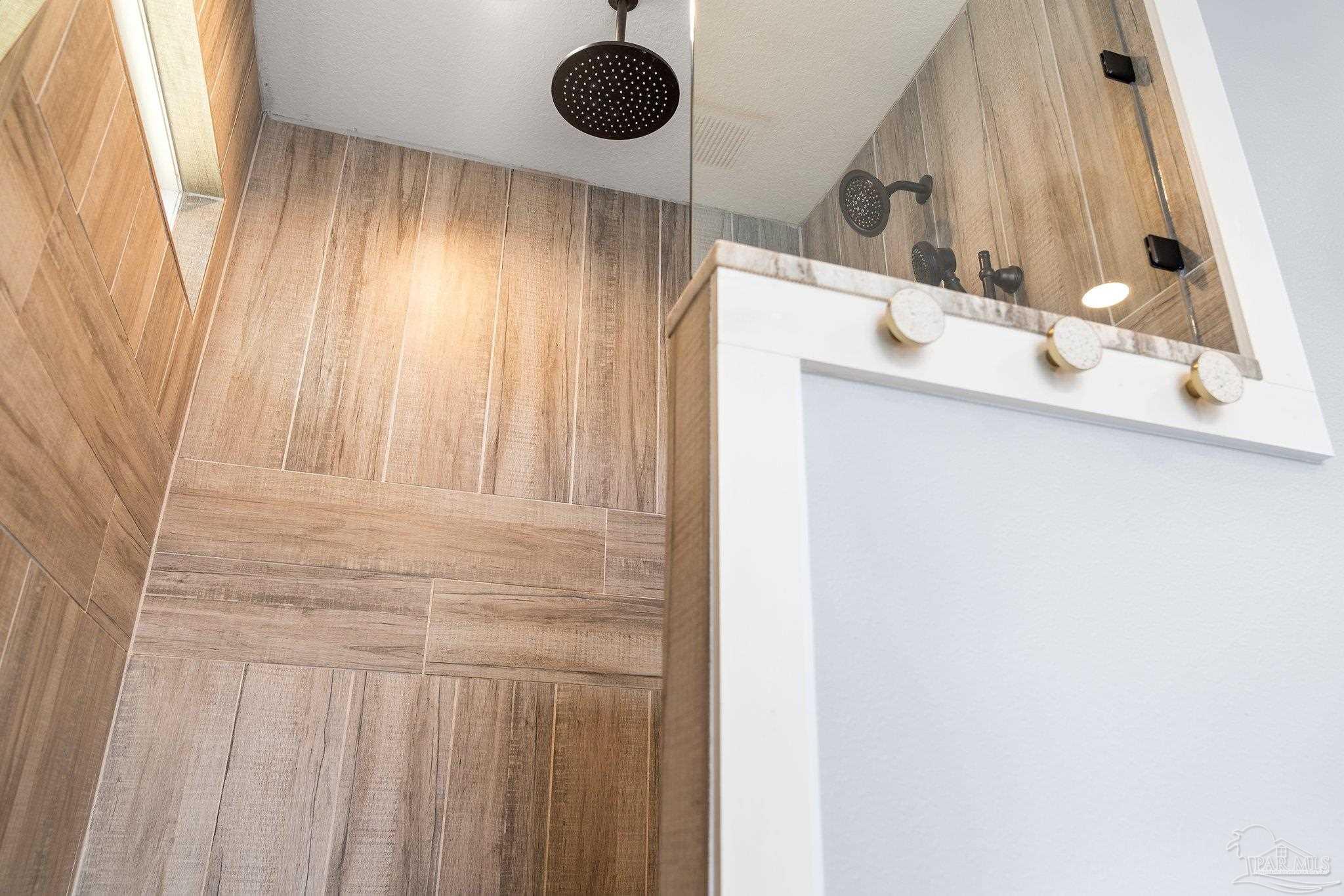 2804 Whisper Pine Dr