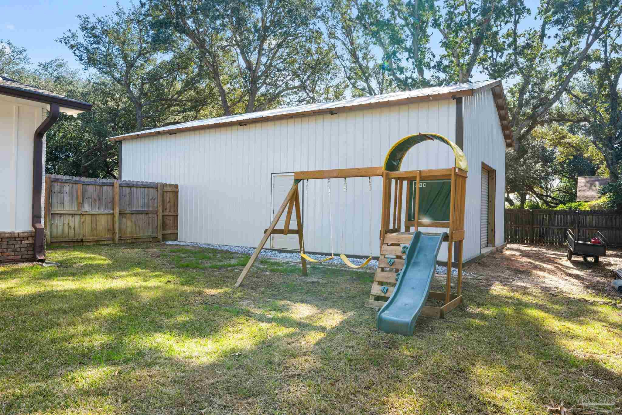 2804 Whisper Pine Dr