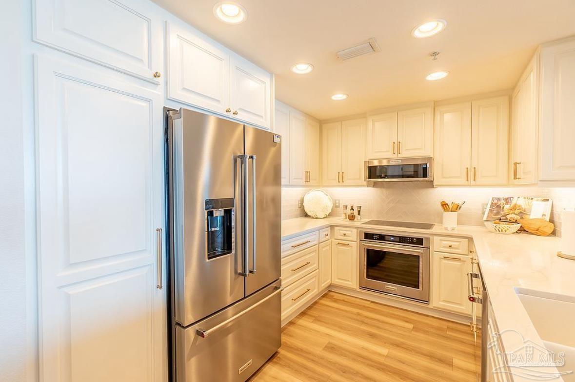 4 Portofino Dr # 2006