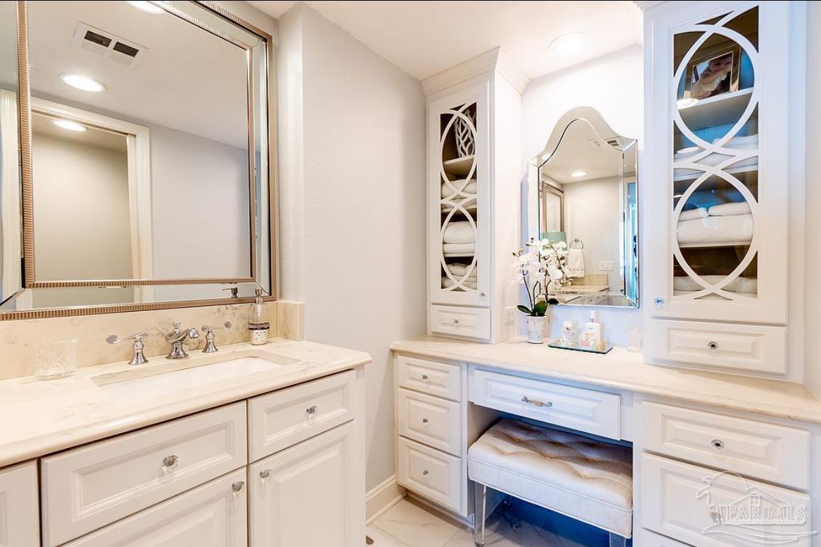 4 Portofino Dr # 2006