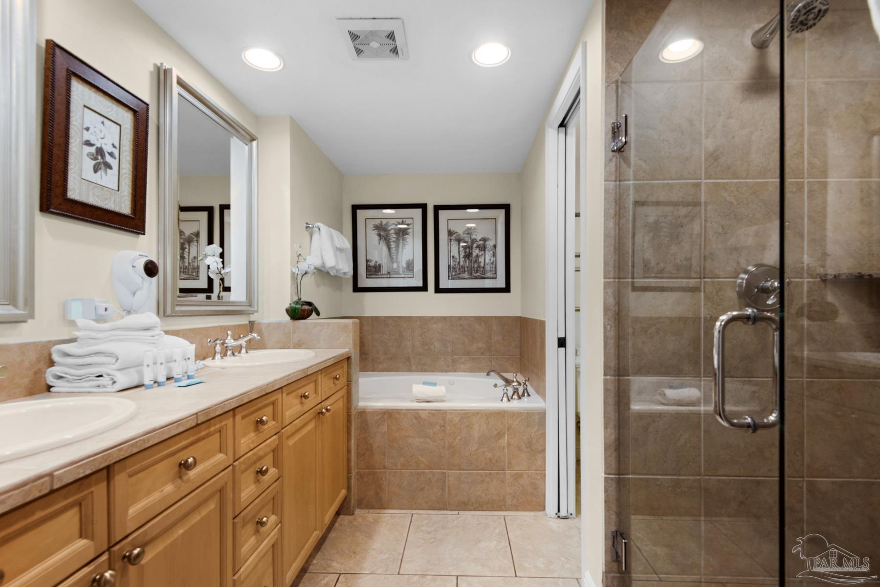 1 Portofino Dr # 2003
