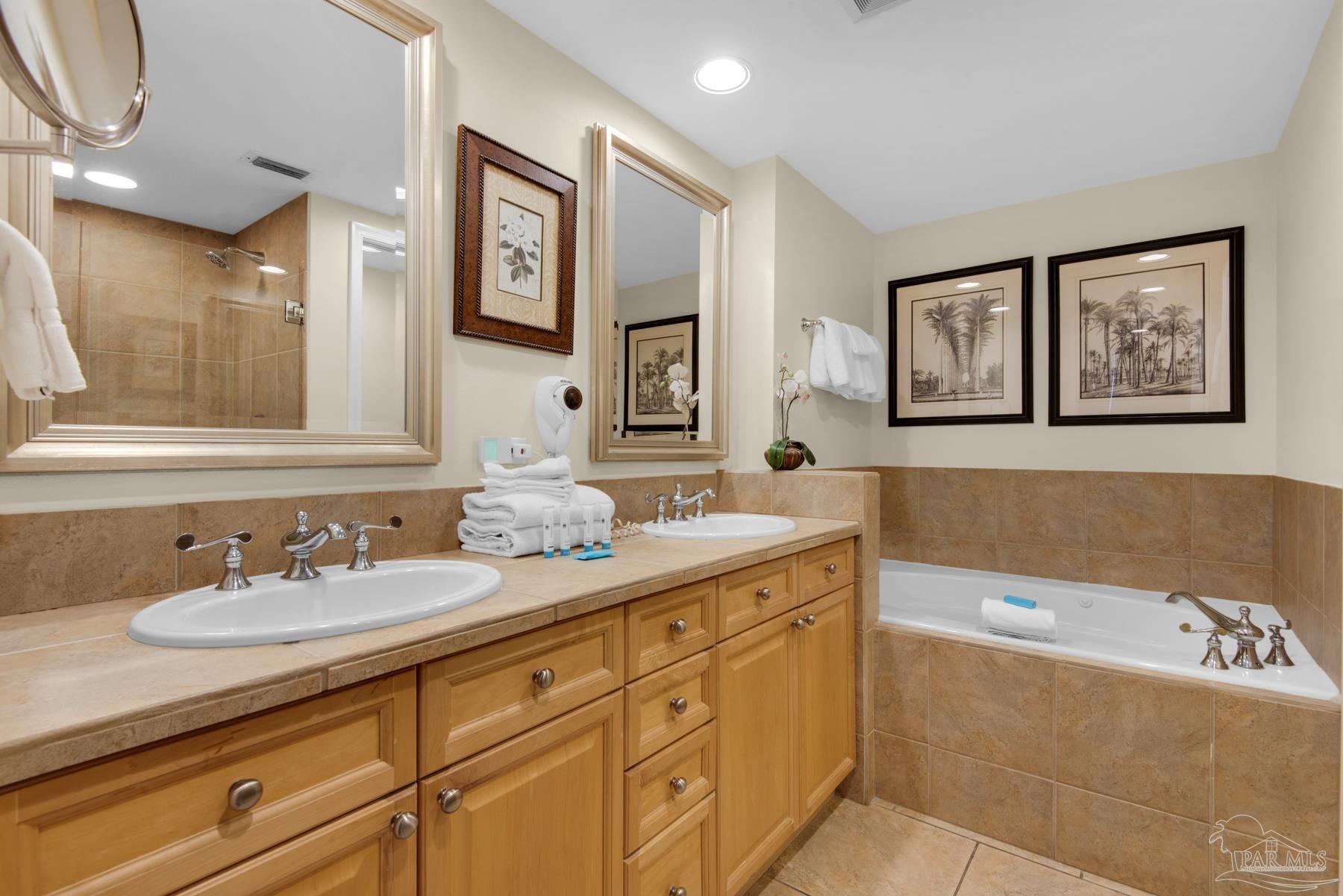 1 Portofino Dr # 2003