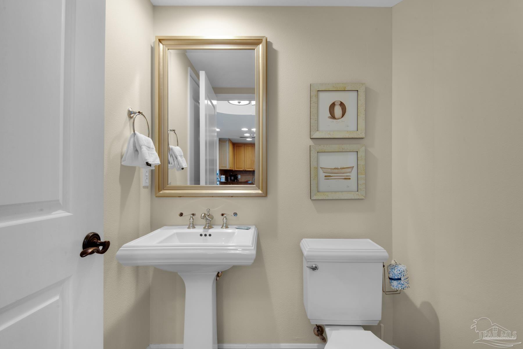 1 Portofino Dr # 2003