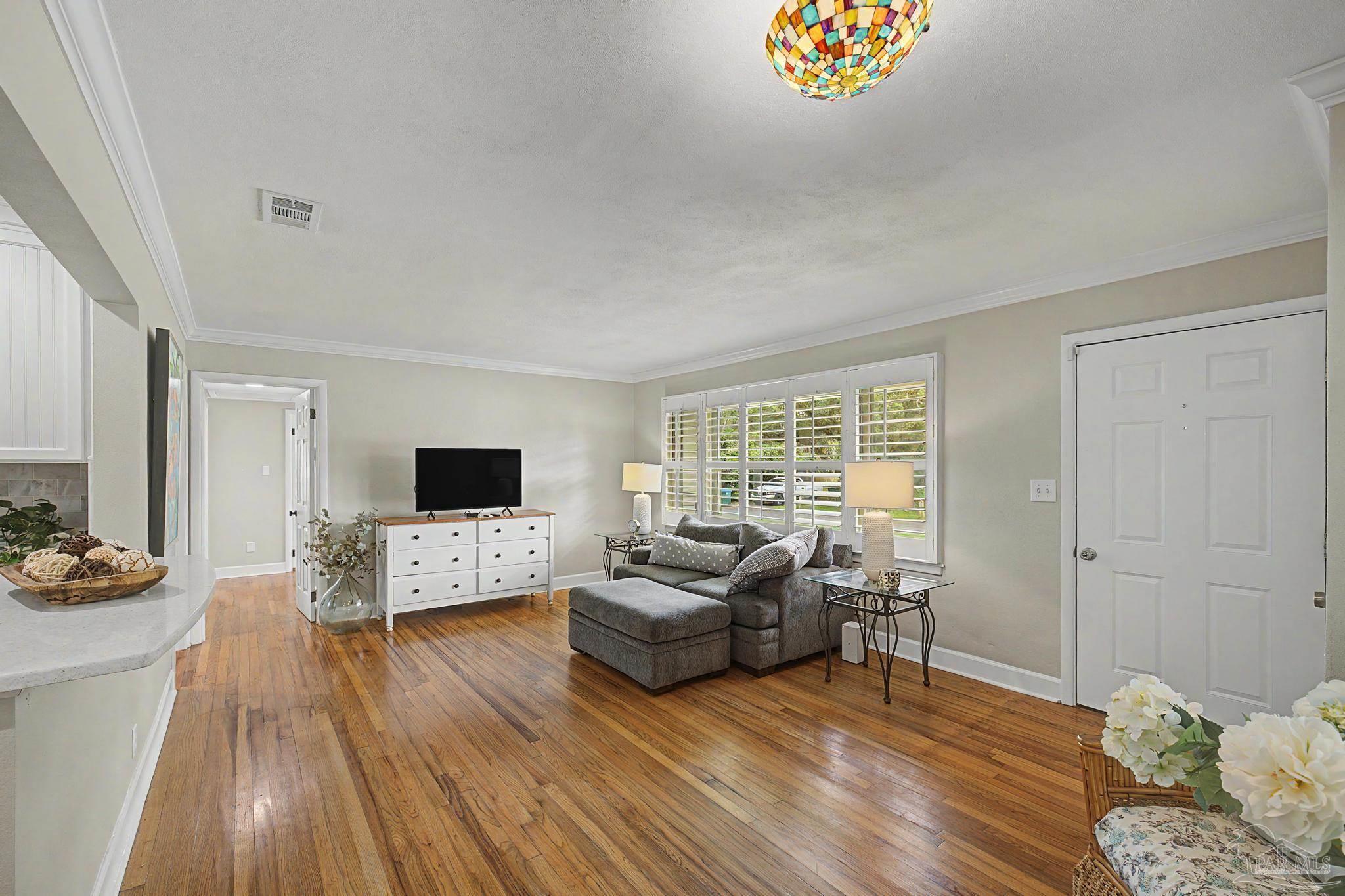 100 San Carlos Ave