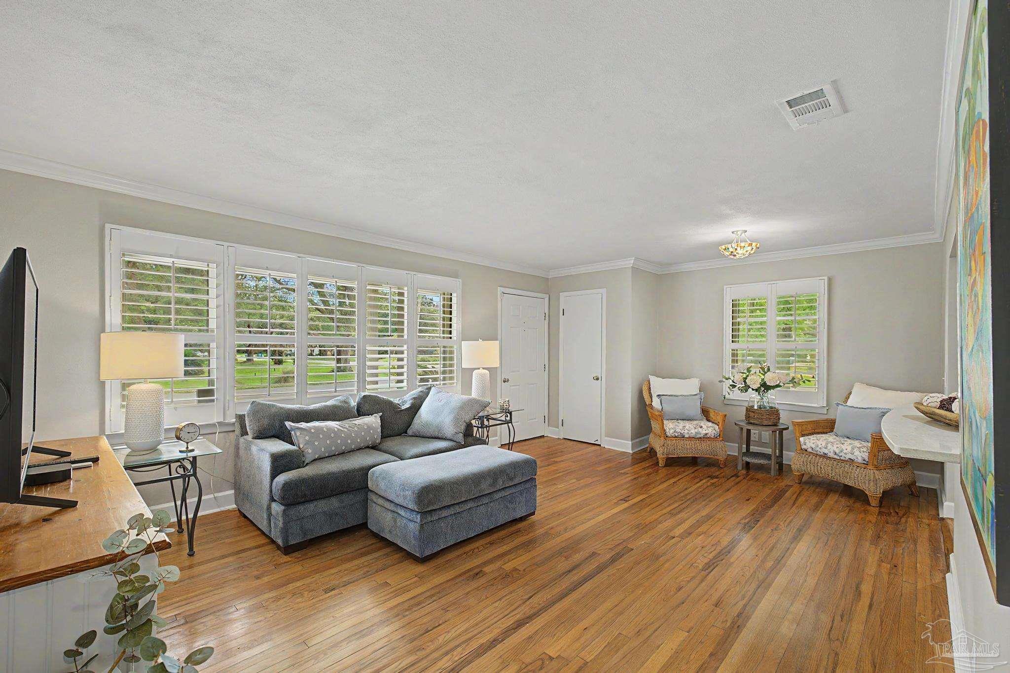 100 San Carlos Ave