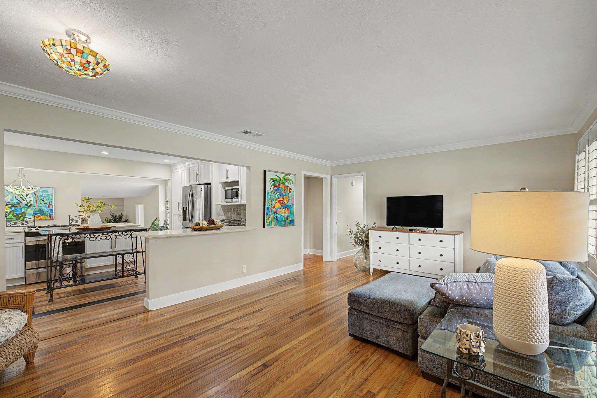 100 San Carlos Ave