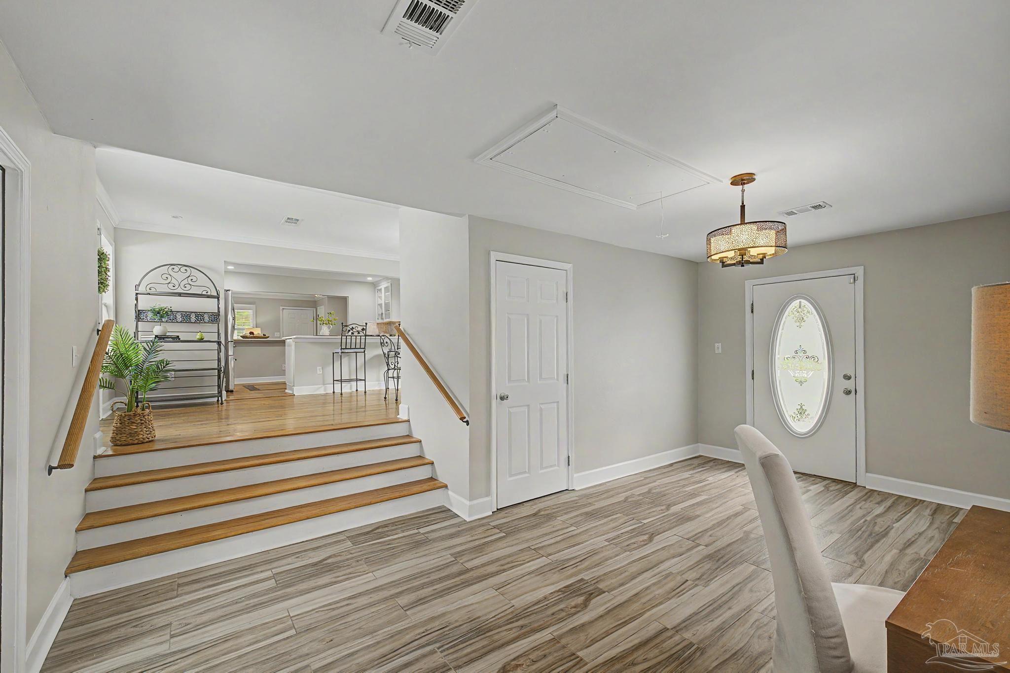 100 San Carlos Ave