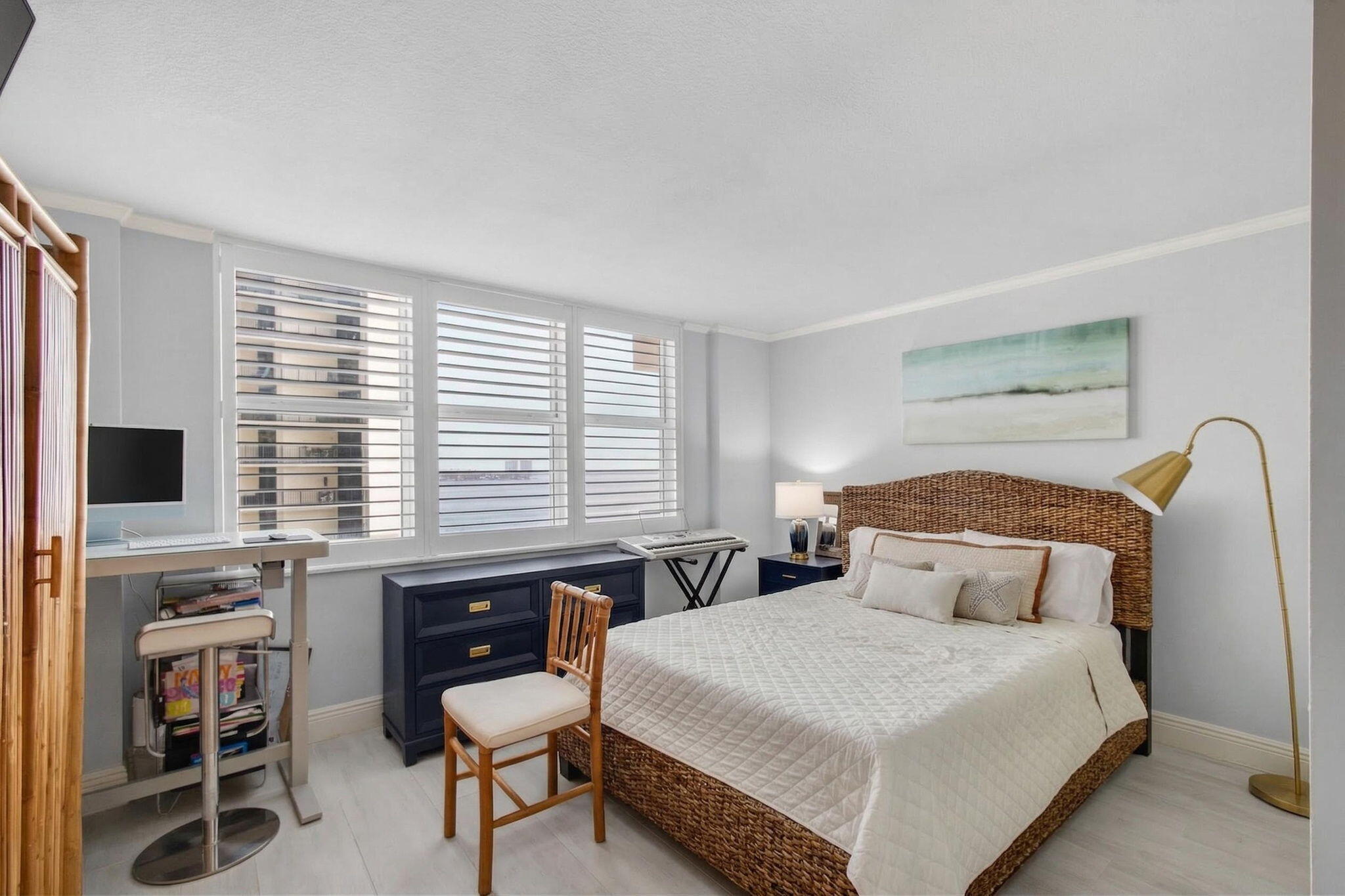 5440 N Ocean Drive 805