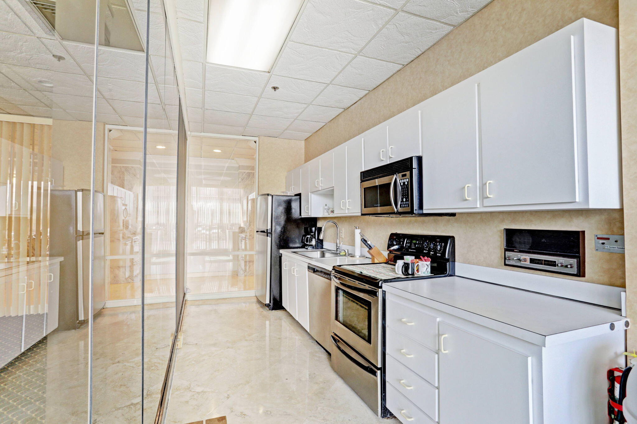 5440 N Ocean Drive 805