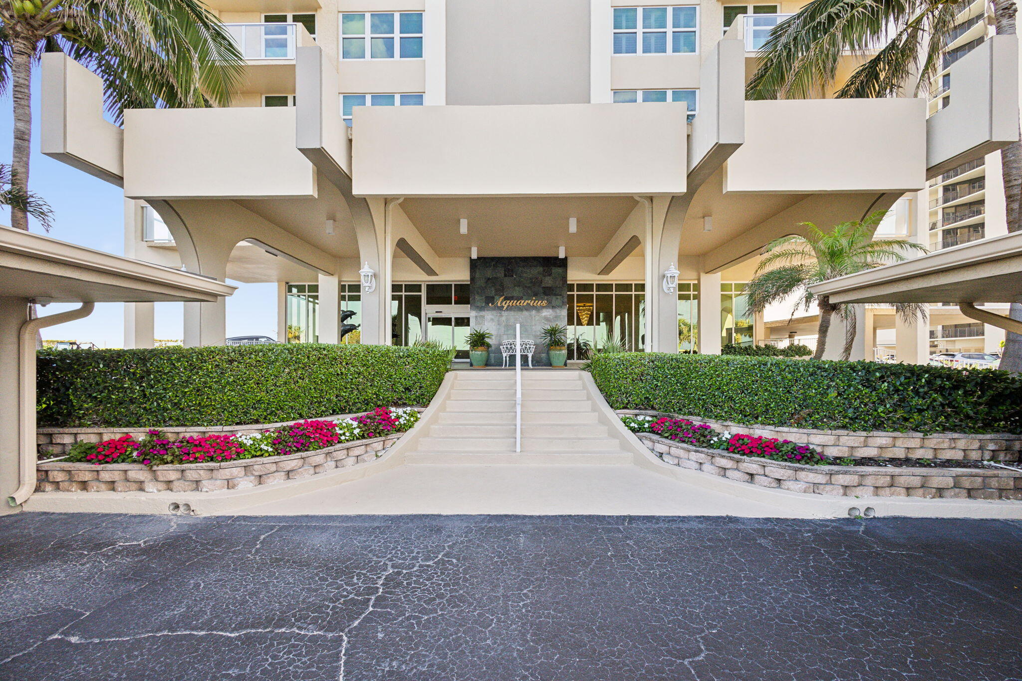 5440 N Ocean Drive 805