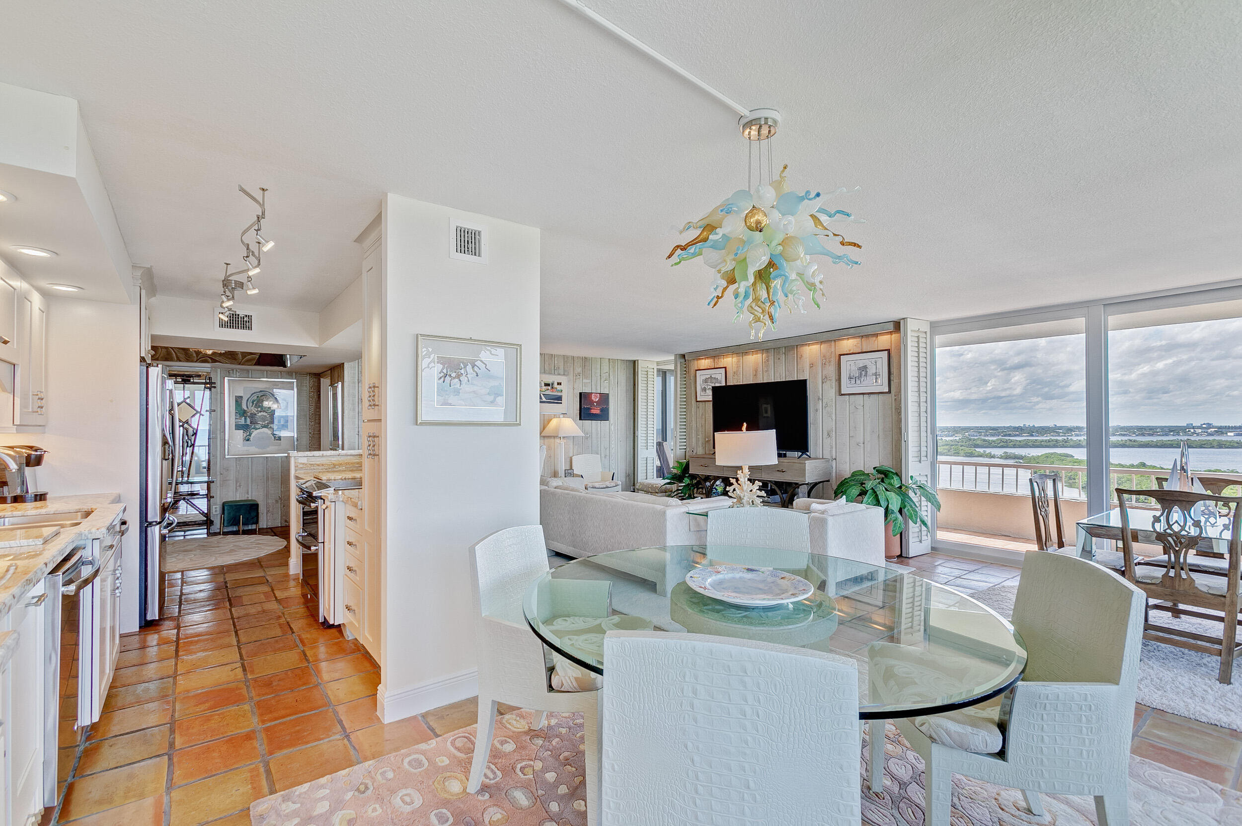 5550 N Ocean Drive 12c