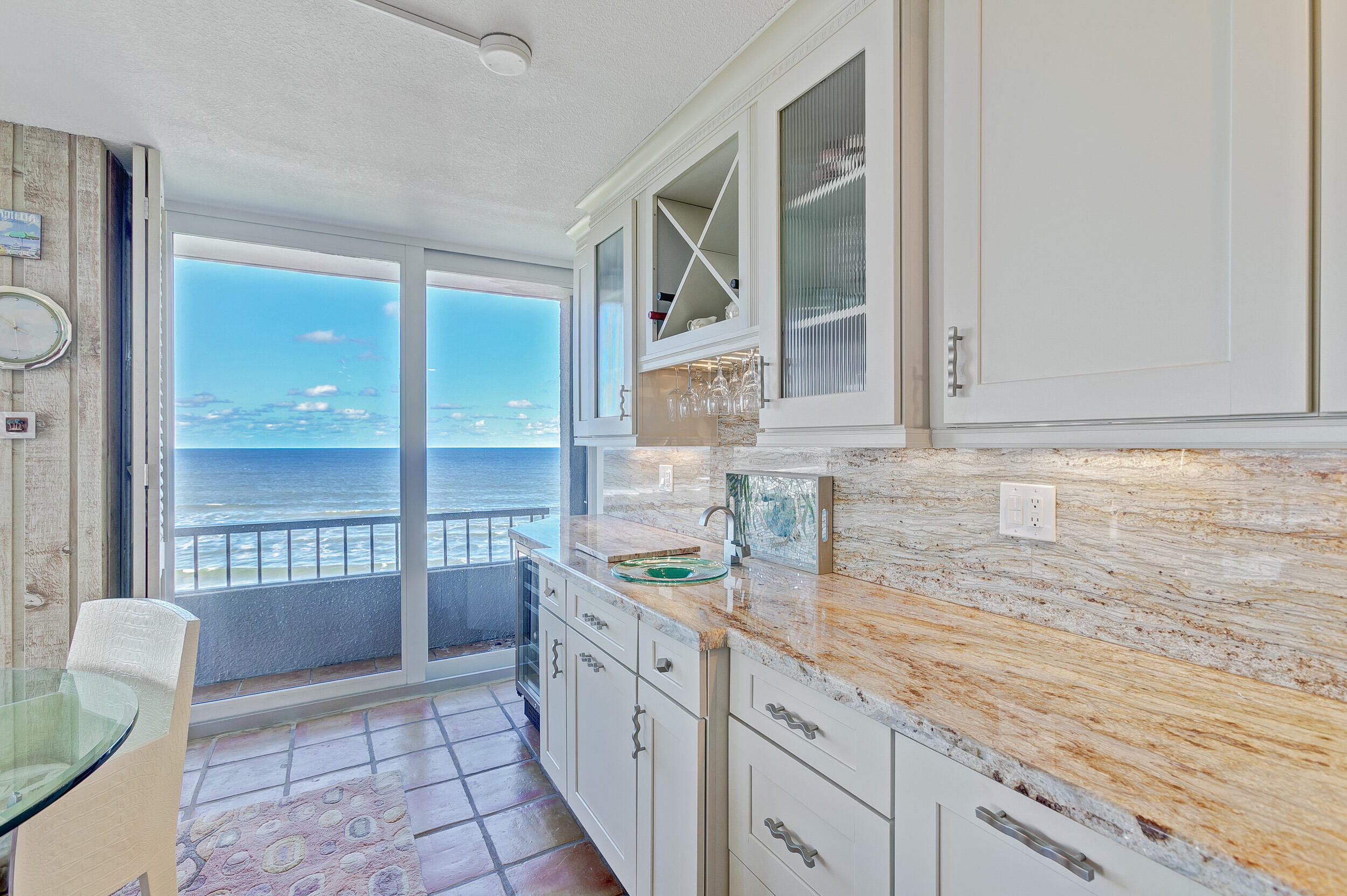 5550 N Ocean Drive 12c