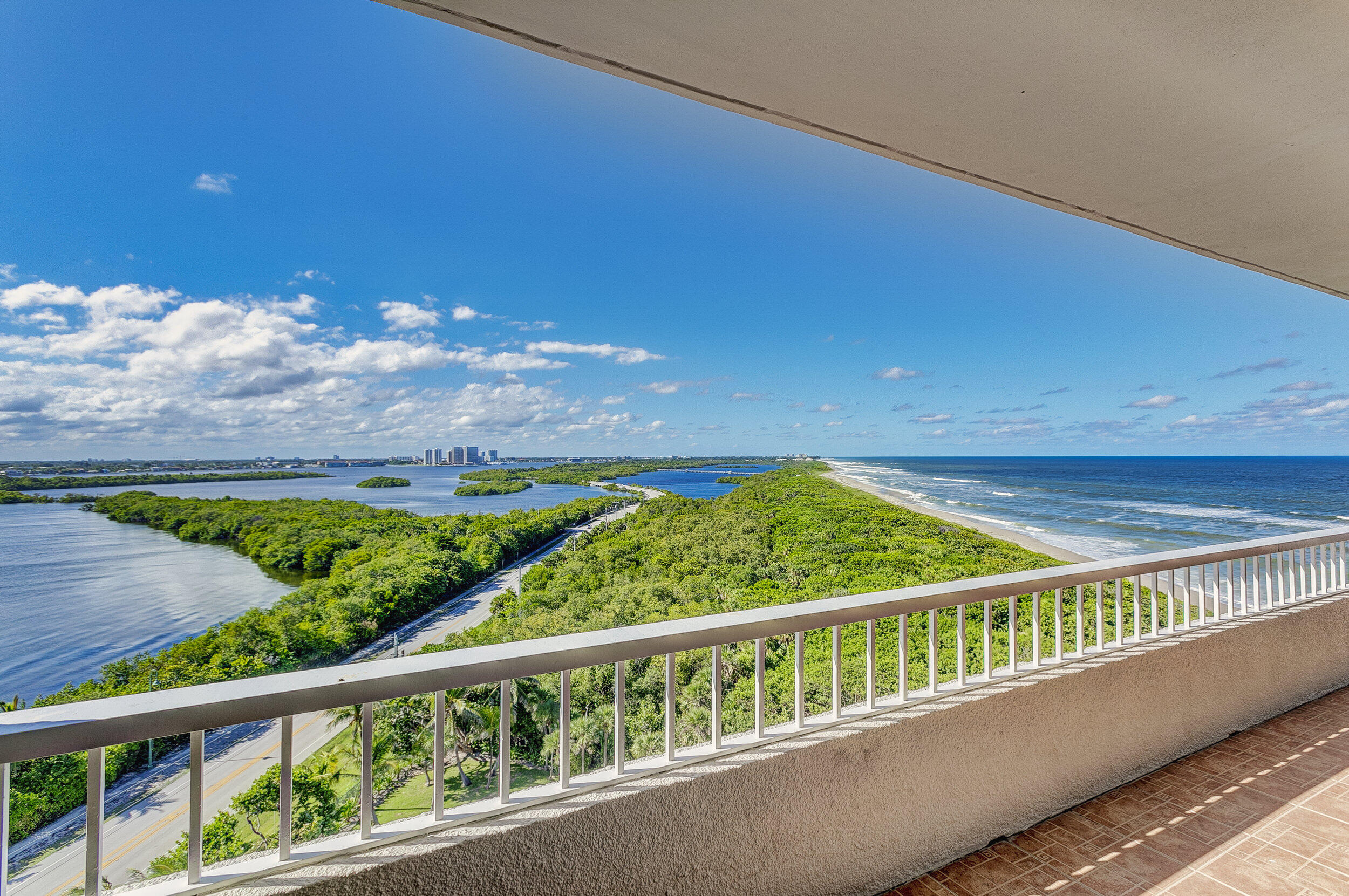 5550 N Ocean Drive 12c