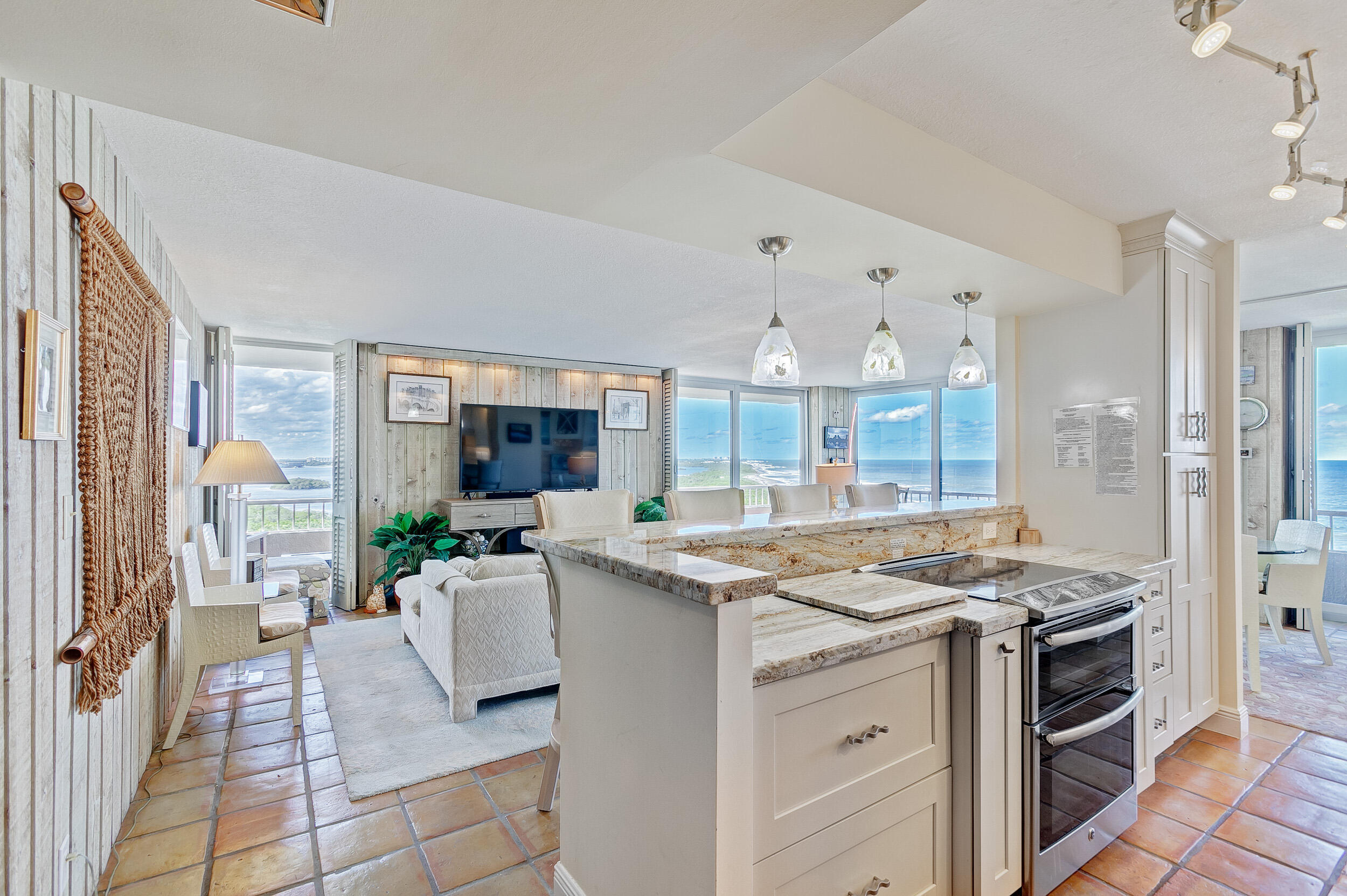 5550 N Ocean Drive 12c