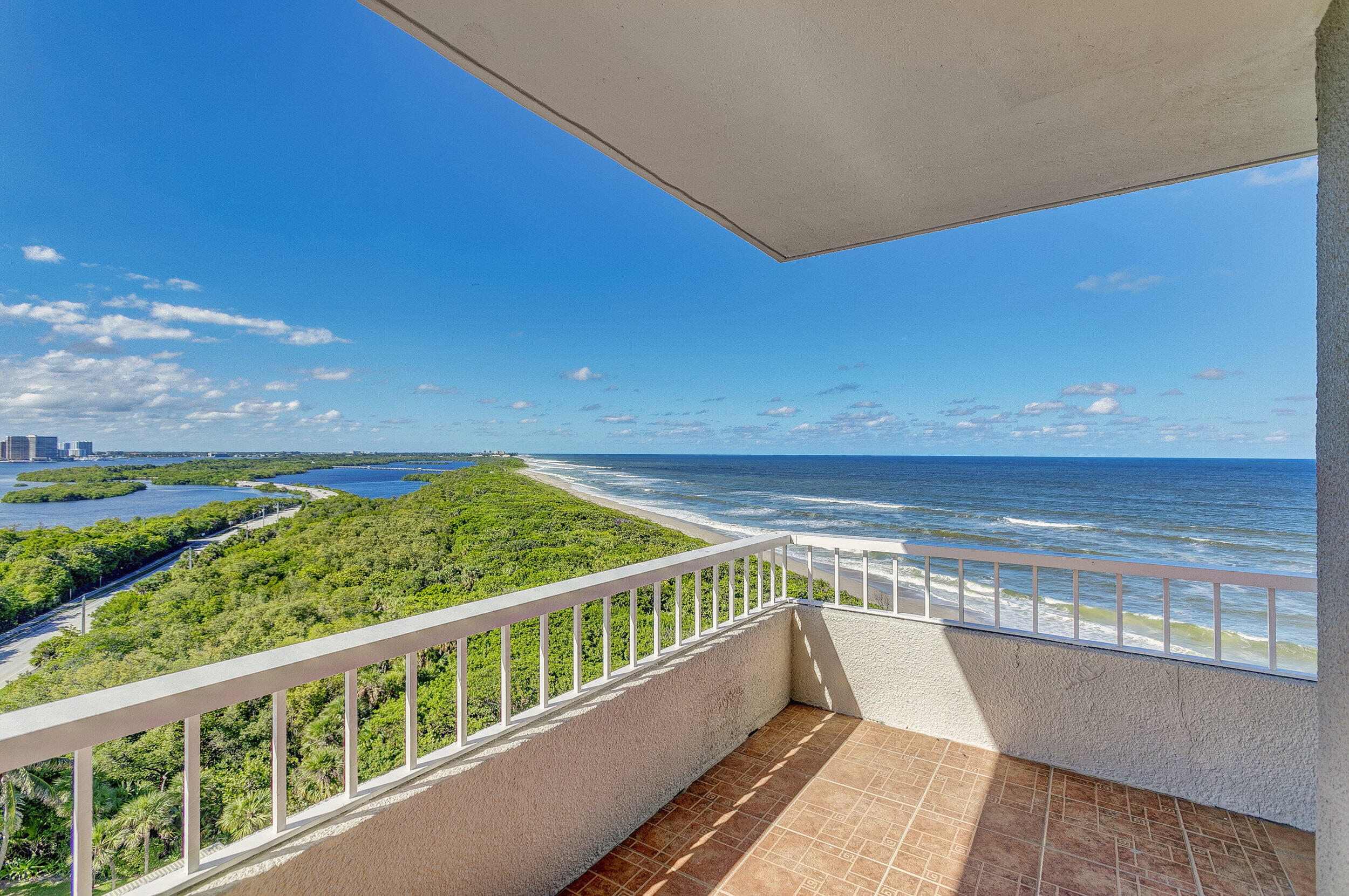 5550 N Ocean Drive 12c