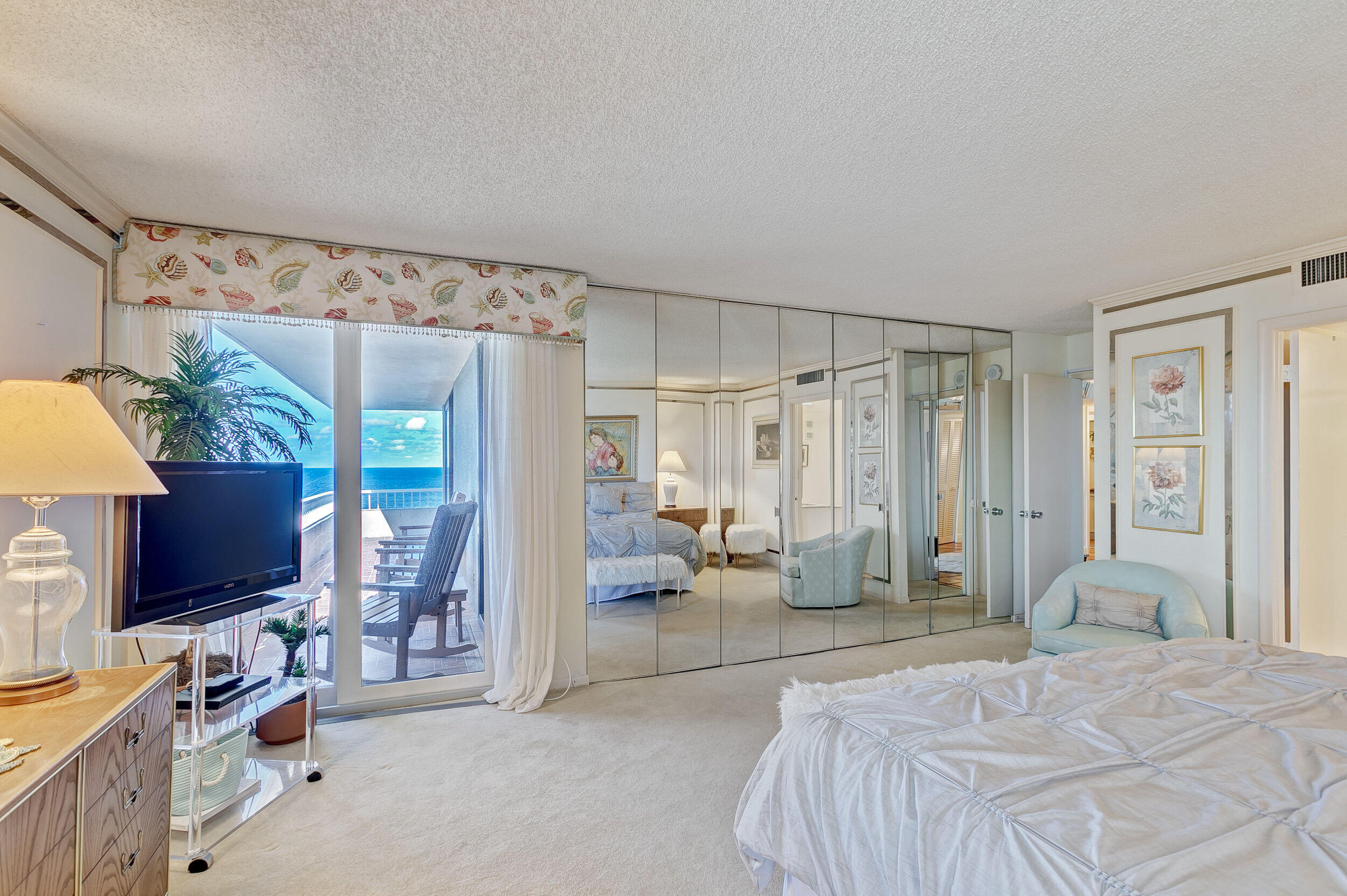 5550 N Ocean Drive 12c