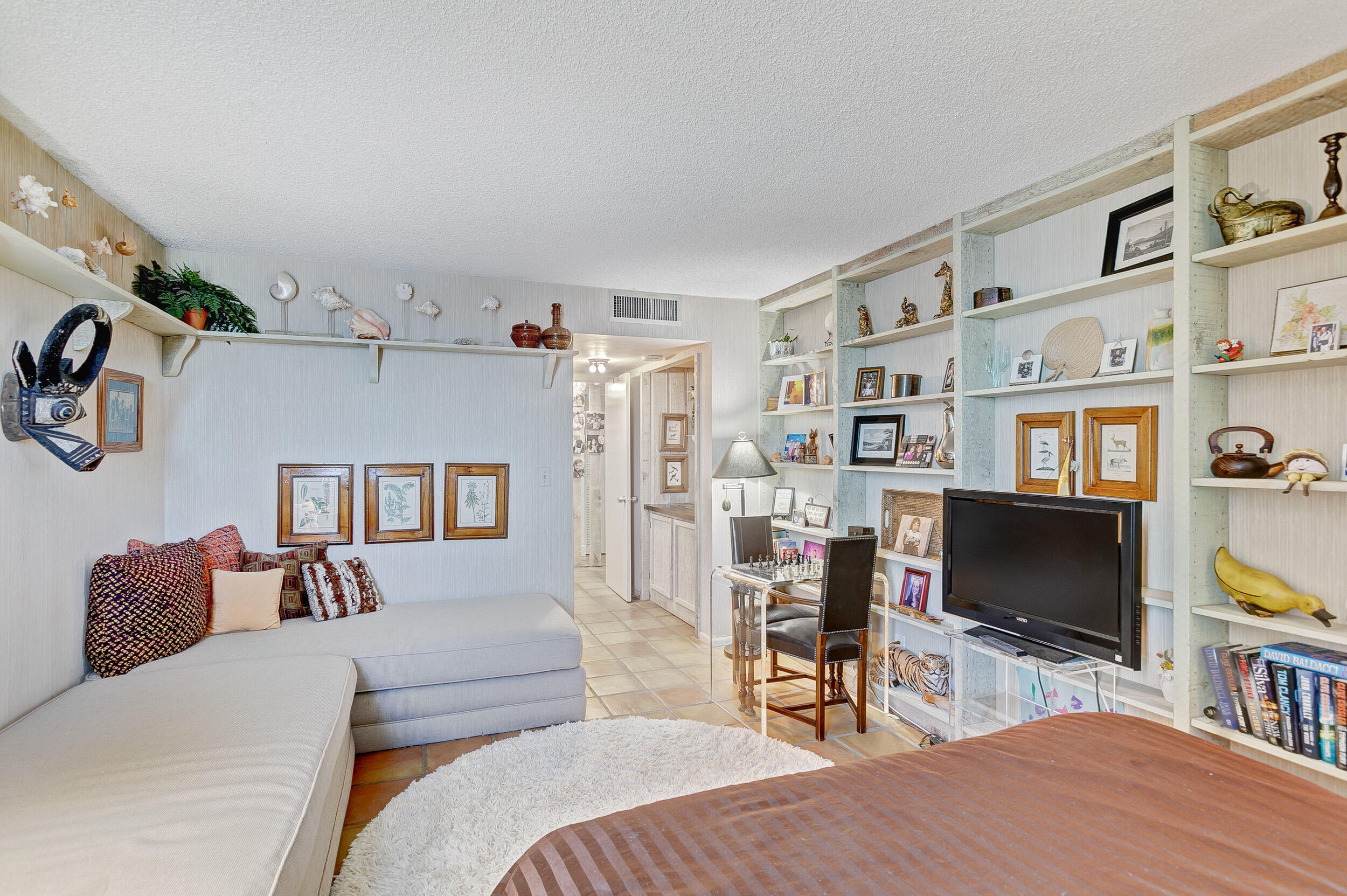 5550 N Ocean Drive 12c
