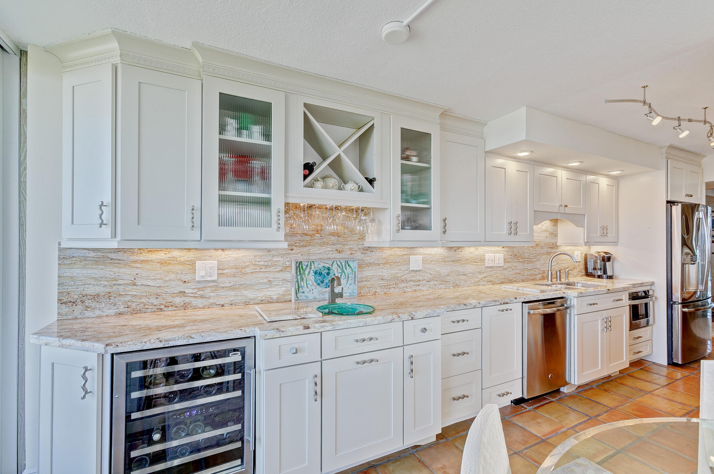5550 N Ocean Drive 12c
