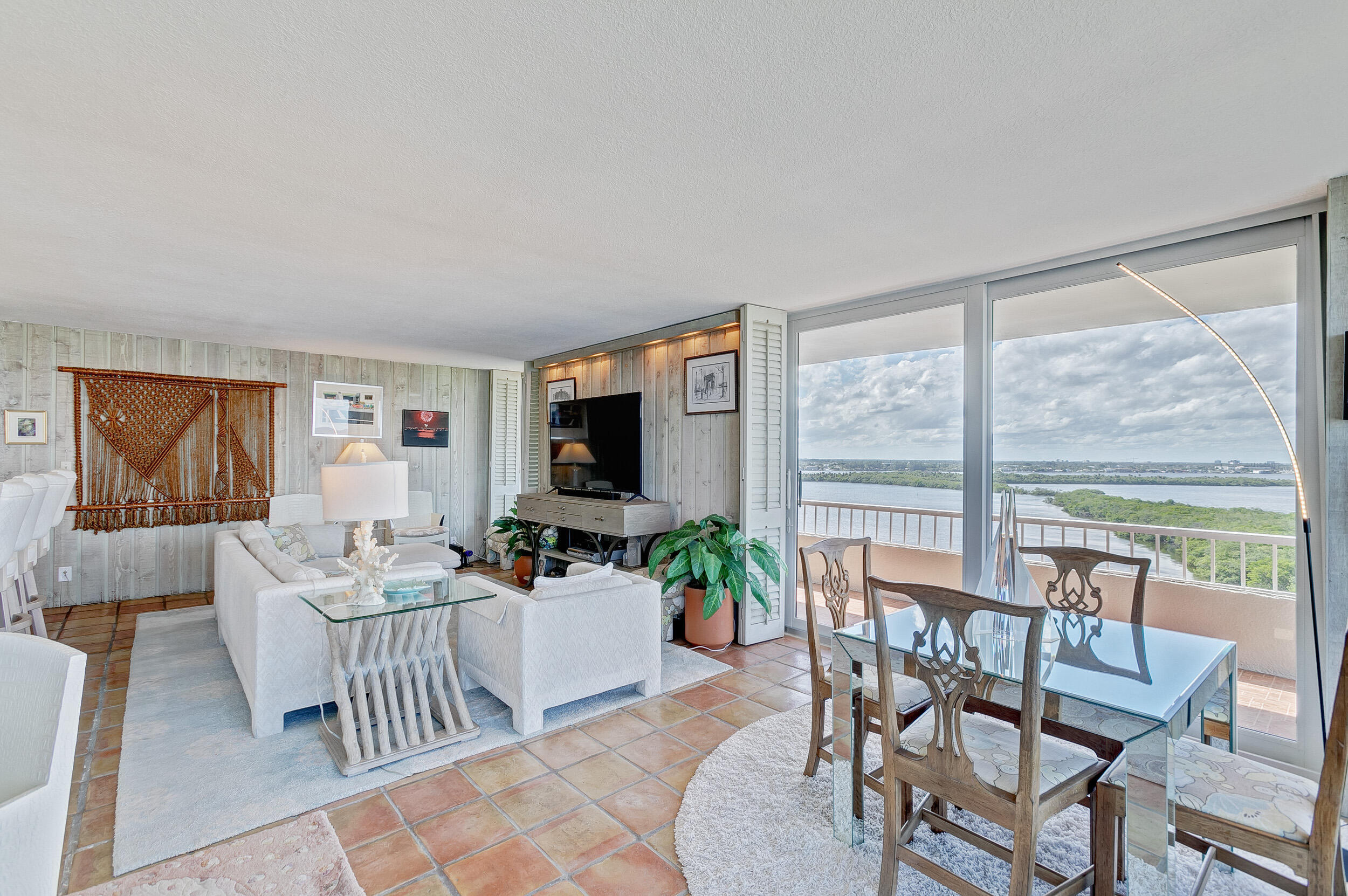 5550 N Ocean Drive 12c