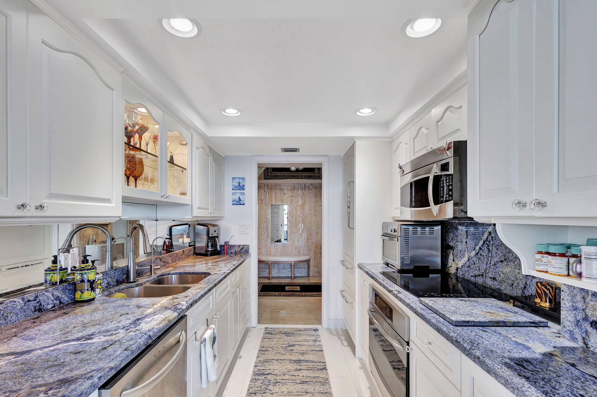 5550 N Ocean Drive 21c