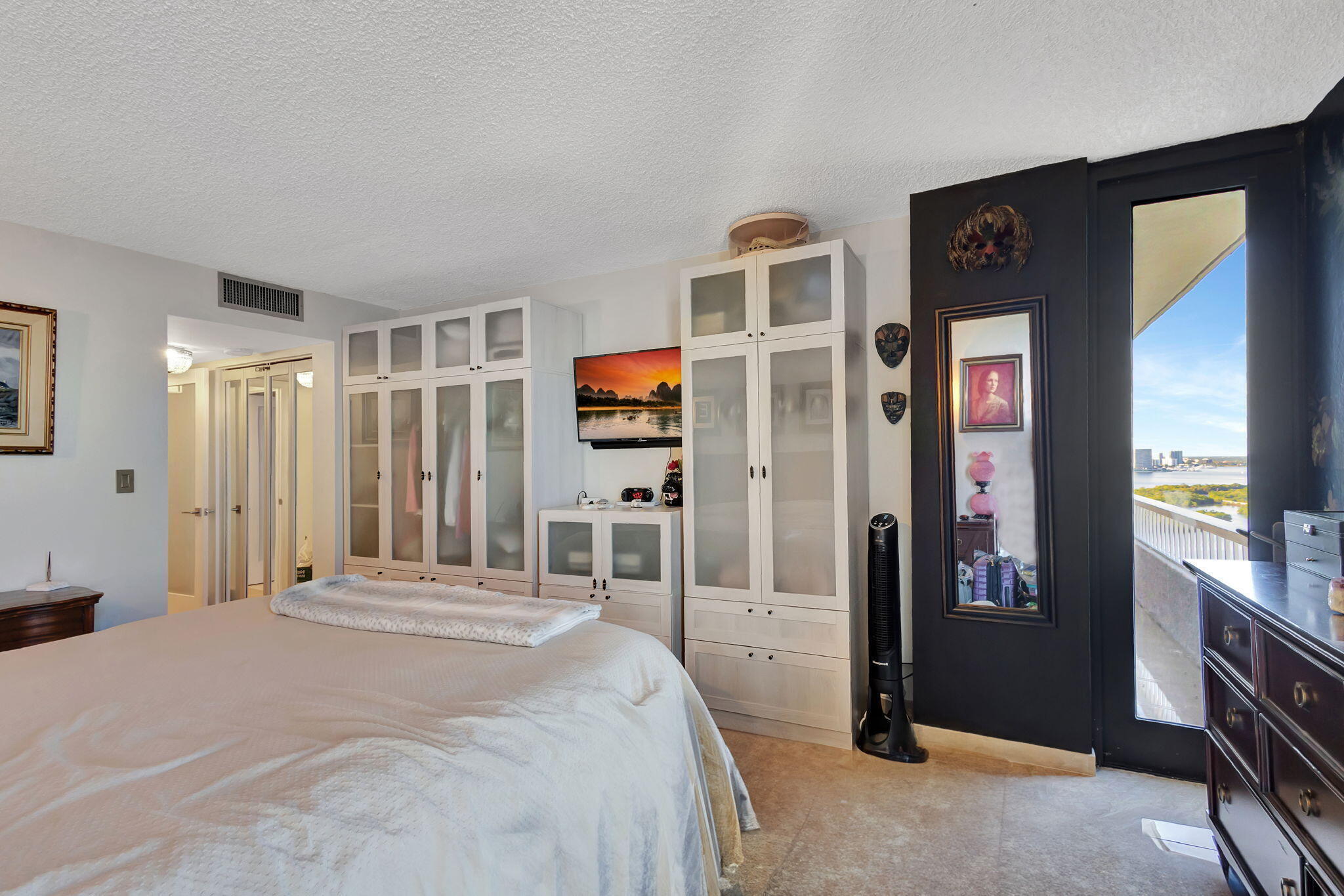 5550 N Ocean Drive 21c