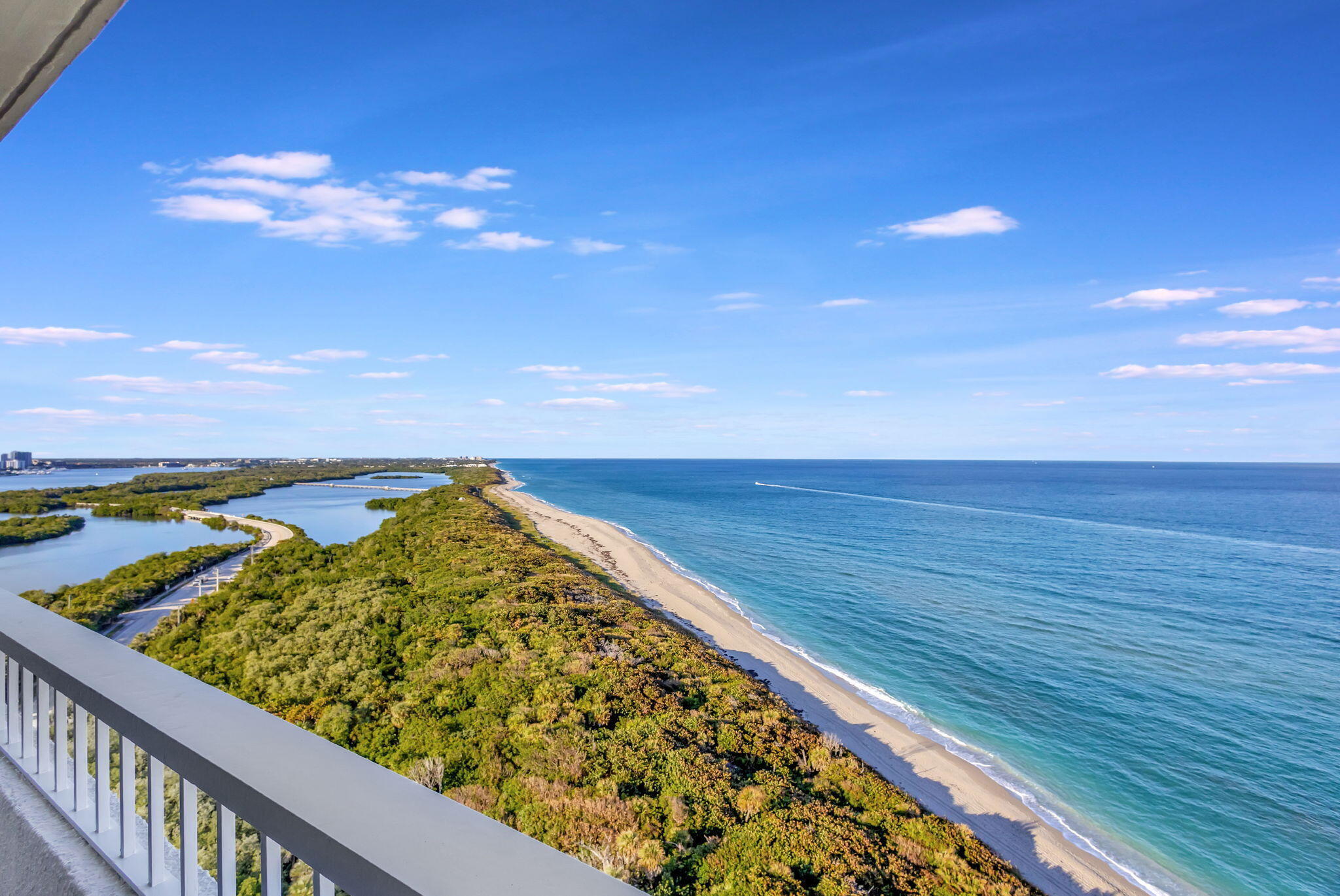 5550 N Ocean Drive 21c
