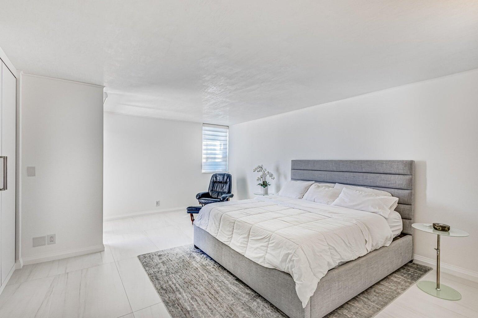 5280 N Ocean Drive 12f