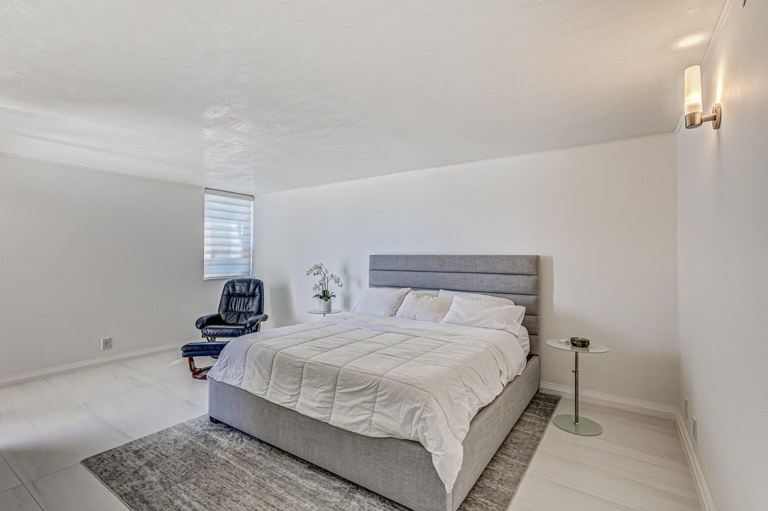 5280 N Ocean Drive 12f