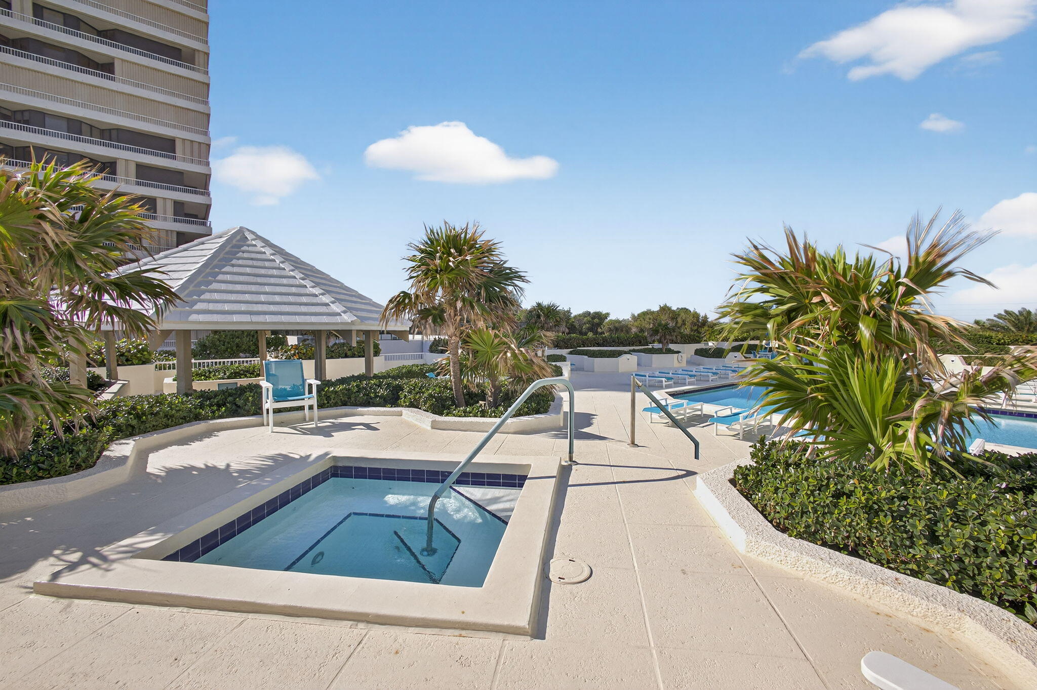 5280 N Ocean Drive 3a
