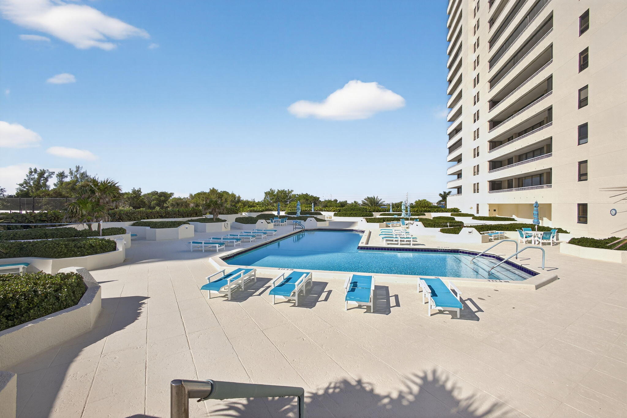 5280 N Ocean Drive 3a