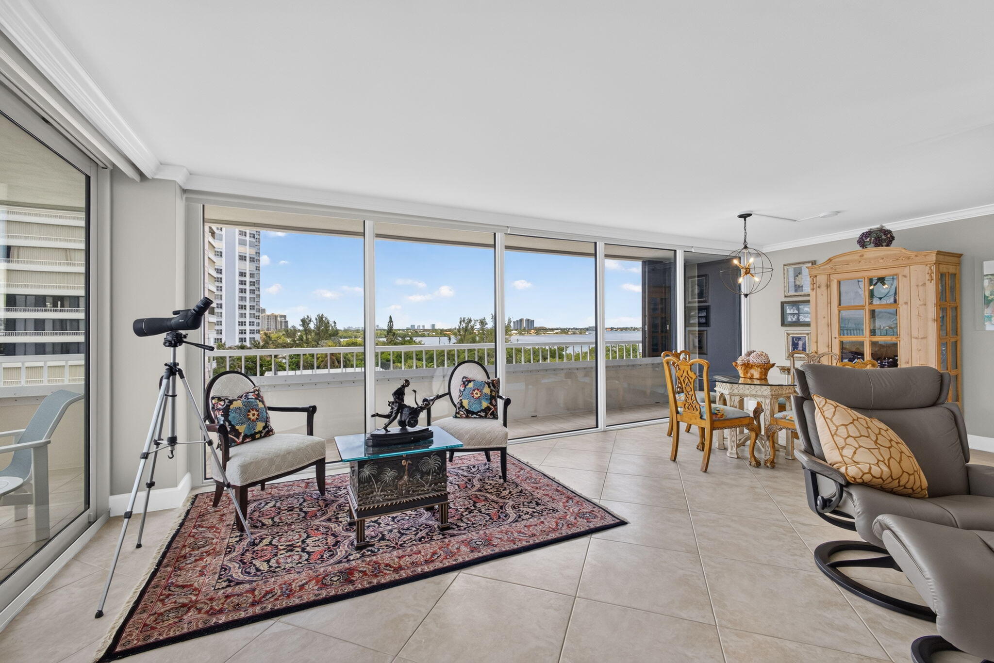 5280 N Ocean Drive 3a