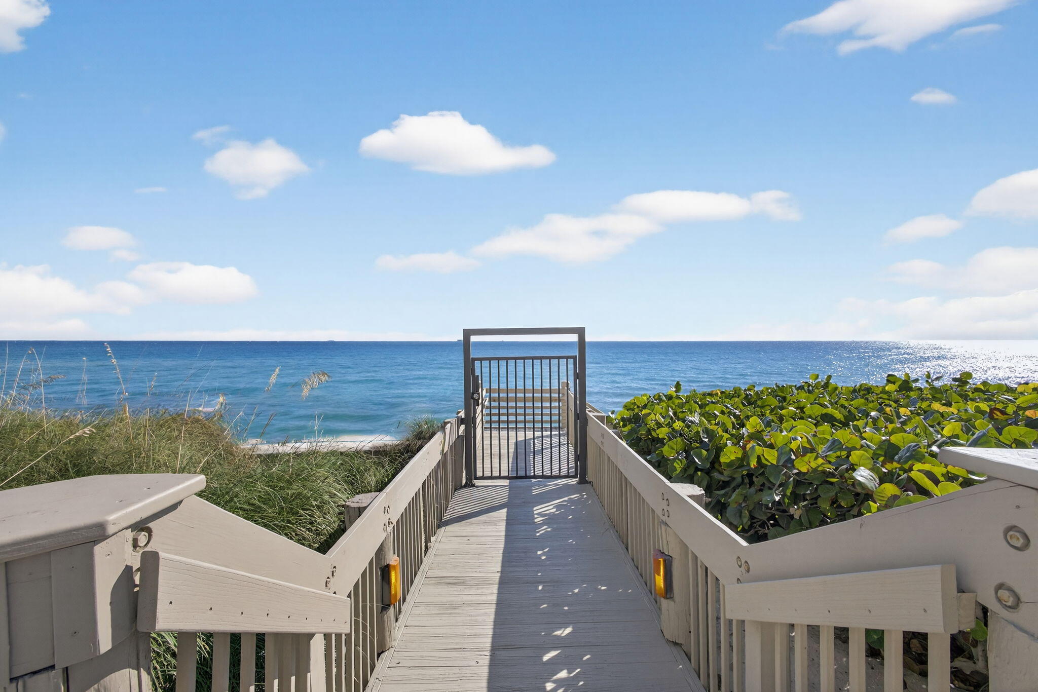 5280 N Ocean Drive 3a