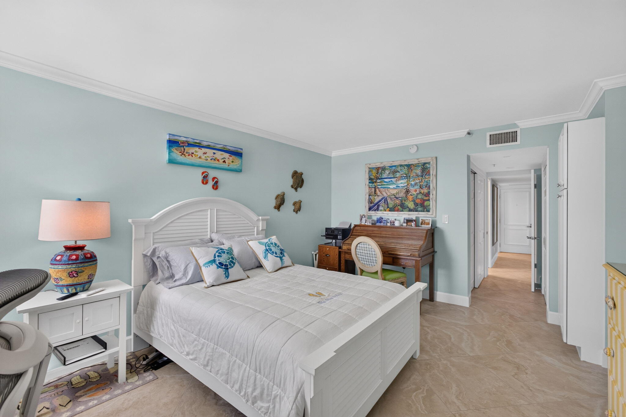 5280 N Ocean Drive 3a