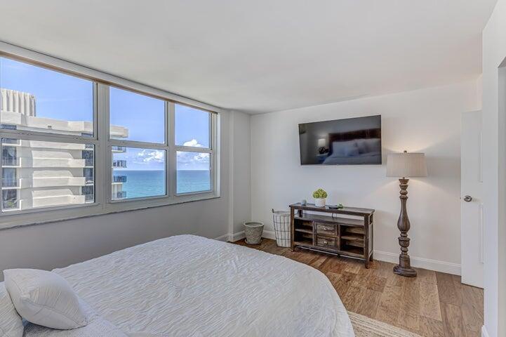5440 N Ocean Drive 1502