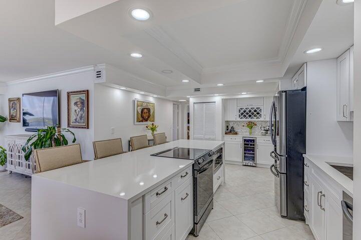 5440 N Ocean Drive 1502