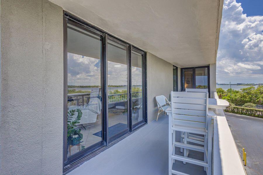 5550 N Ocean Drive 3c