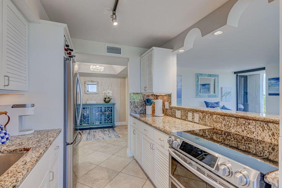 5550 N Ocean Drive 3c
