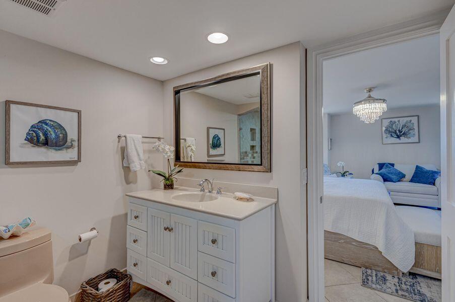 5550 N Ocean Drive 3c
